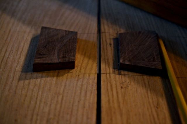 Oak and Walnut Table build18